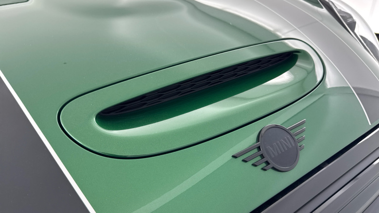 MINI Hatchback 135kW Cooper S Level 2 33kWh 3dr Auto Electric Hatchback